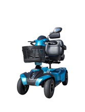 Afbeelding in Gallery-weergave laden, Een voorkant foto van de blauwe ST4D scootmobiel met een mand voorop