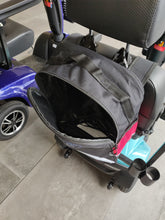 Afbeelding in Gallery-weergave laden, Rugleuning tas scootmobiel met reflector
