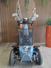 Afbeelding in Gallery-weergave laden, Solo 4 Blue Diamond - 2023
