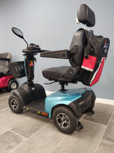 Afbeelding in Gallery-weergave laden, Drive ST4D  | Blauw | 2024
