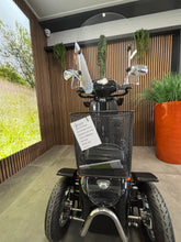Afbeelding in Gallery-weergave laden, Solo 4 - Black Pearl | 2020
