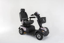 Afbeelding in Gallery-weergave laden, Invacare Comet Pro
